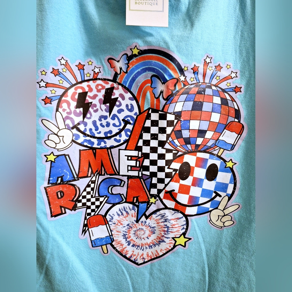 Women's Sky Blue Red, White, & Blue Smily Face America Graphic Tank Top~Large - Picture 2 of 4